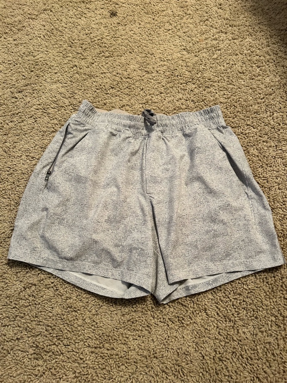 Lululemon men’s Pace breaker 5” shorts